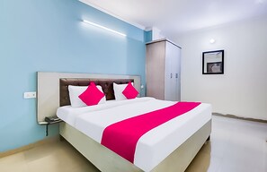 Deluxe Double Room | Soundproofing, free WiFi - Roomshala 118 Hotel Acclaim 7 sky (New Delhi)