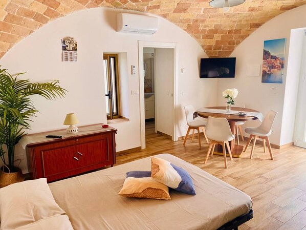 2 bedrooms, bed sheets - Casa Venere "A" Costa dei Trabocchi - Rocca San Giovanni 9 min drive from the sea (Valle Carbura)