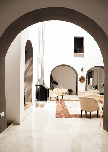 Casa Señorial Andaluza Siglo XIX CON Encanto Y Solera