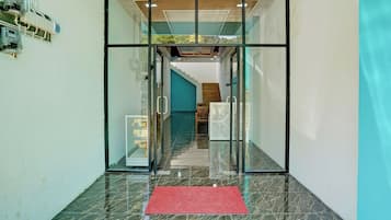 Bagian depan properti