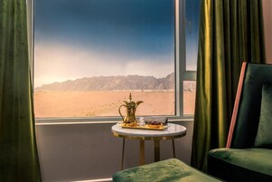 Ropa de cama de alta calidad y minibar