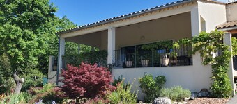 Peaceful home with large covered south-facing terrace