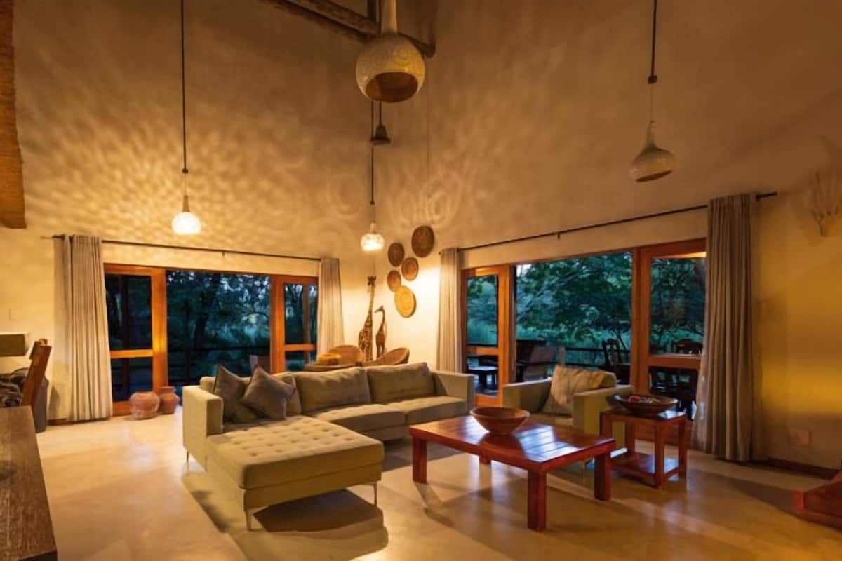 Luxury Villa | Living area | 40-inch LCD TV with satellite channels