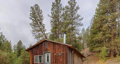 Eagle s Roost Cabin in Oroville