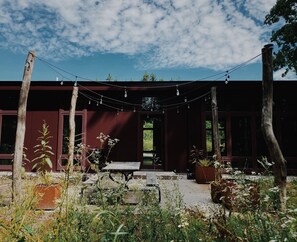 تناول الطعام بالخارج