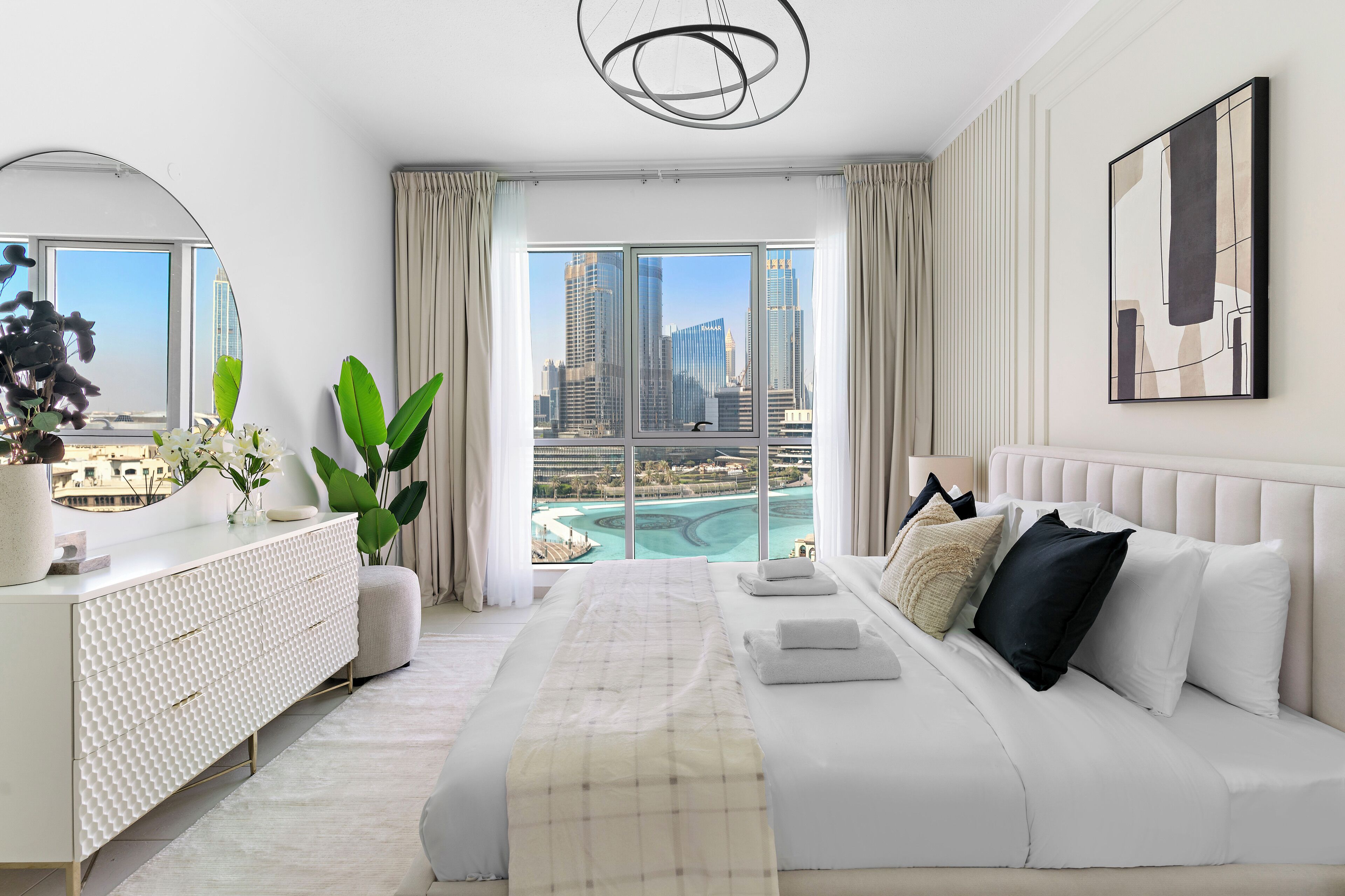 スーペリア アパートメント バルコニー プールビュー | エジプト綿のシーツ、高級寝具、低反発ベッド、セーフティボックス (室内)