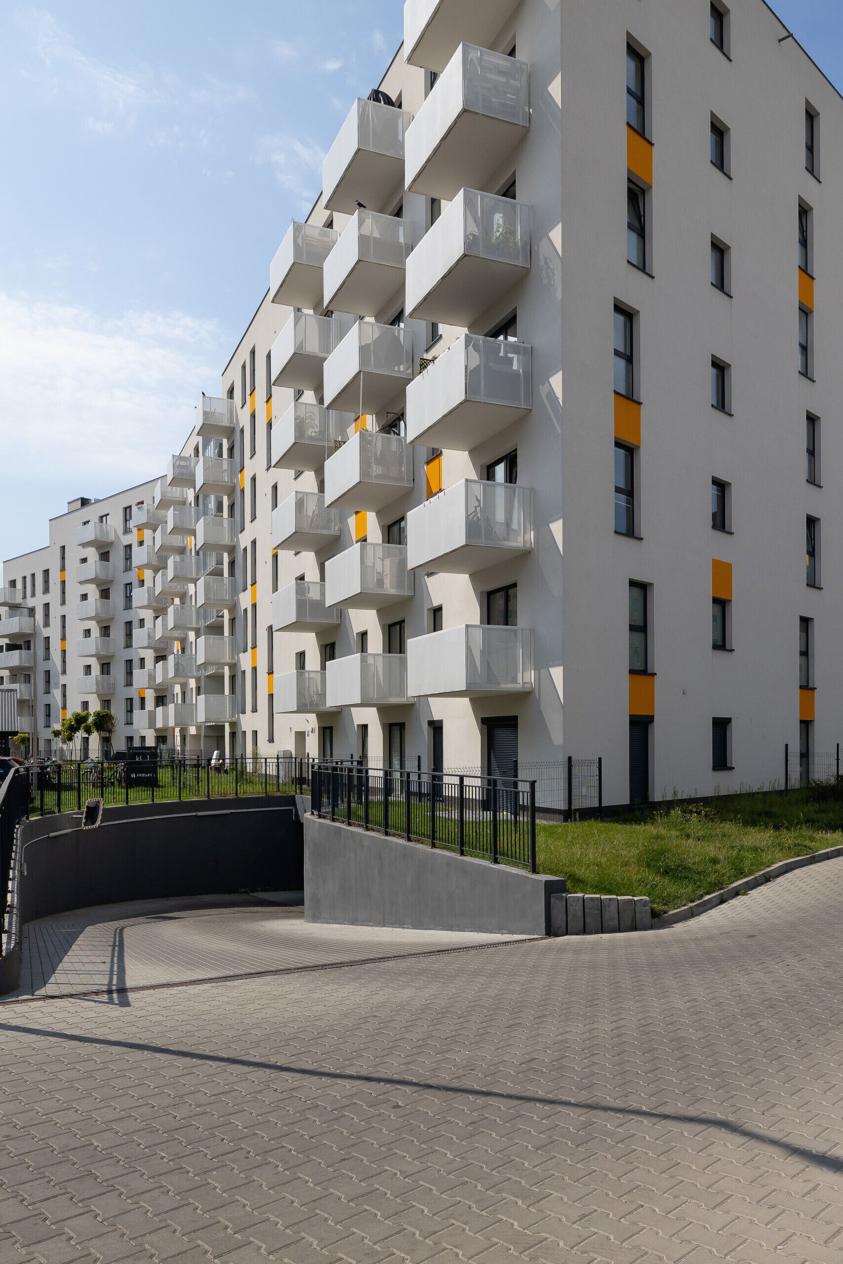 المنشأة من الخارج