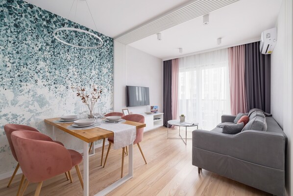 Interior - Vetulaniego by Renters Prestige (Kraków)