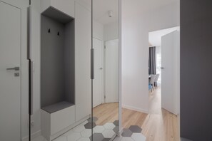 Interior - Vetulaniego by Renters Prestige (Kraków)