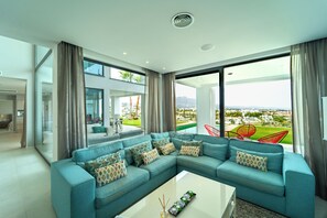 TV - Amazing villa with breathtaking sea & golf views (AN)