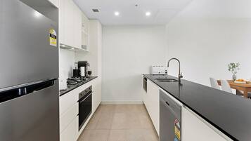 Fridge, microwave, oven, stovetop