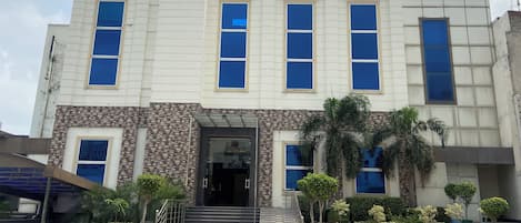Ngoại thất