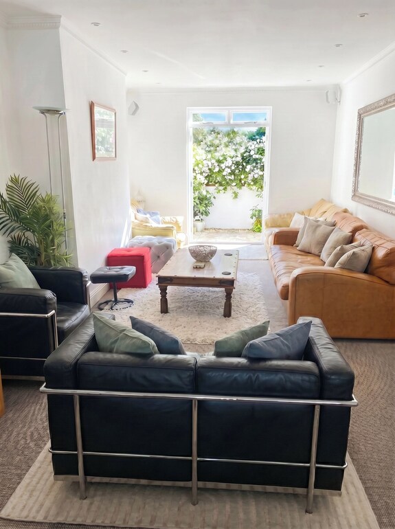 Palatial Central Seafront Villa Zen Garden Bbq Superking Bedroom Suites Parking - Eastbourne