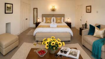 7 bedrooms, desk, iron/ironing board, free WiFi