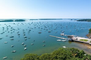 Marina - Elegant Coastal Retreat: Serene Luxury Living in Falmouth Foreside (Falmouth)