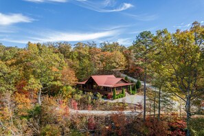 Exterior - Nantahala Nights, sleeps 9, hot tub, arcade games, with Smoky Mnt Views! (Bryson City)