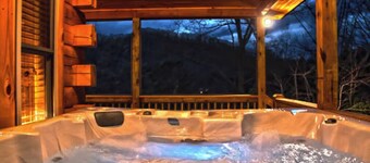 Nantahala Nights, sleeps 9, hot tub, arcade games, with Smoky Mnt Views!