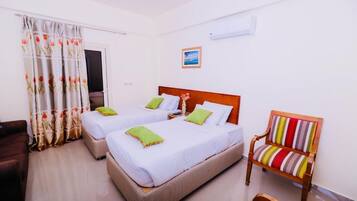 10 chambres, coffres-forts dans les chambres