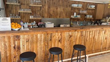 Poolbar