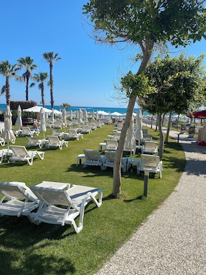 Private beach nearby, beach bar - MERYAM SUIT DELUX HOTEL (Manavgat)