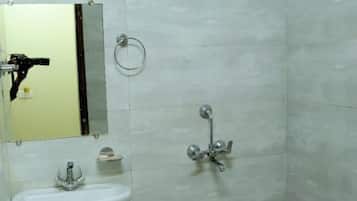 Deluxe Room | 1 bedroom, free WiFi