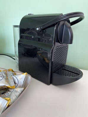 Kahvia ja/tai kahvinkeitin