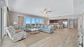 TV - Phoenix Orange Beach II !!  Lazy River and Slide !  New Rental!! (Orange Beach)