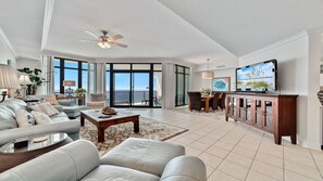 TV - Phoenix West, Lazy River, Beachfront, New Rental!! (Orange Beach)