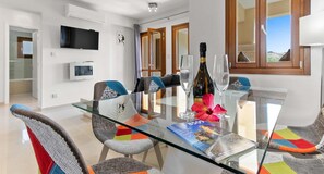 3 bedrooms - Apartment Kz01 - Modern Ground Floor Apartment in the Heart of Aphrodite Hills Resort (Kouklia)