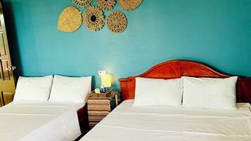 Double Room | Desk, free WiFi, bed sheets