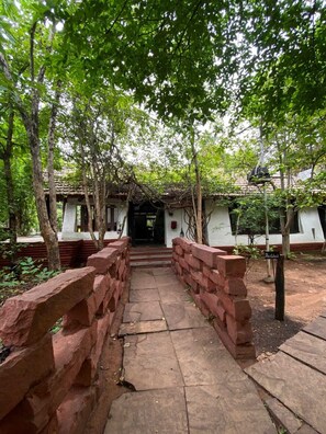 Interior - Monsoon Forest By Greetoe Resort (Manpur)