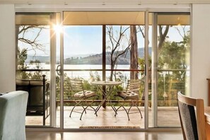 Interior - 5 minutes to the Beach! Family sized residence for your next holiday escape! (Dennes Point)