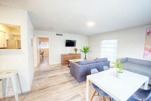 Smart TV, offices