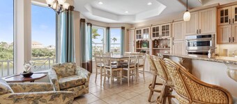 Cinnamon Beach House Private Heated Pool & Spa Home!