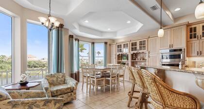 Cinnamon Beach House Private Heated Pool & Spa Home!