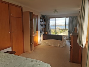 3 Schlafzimmer, Schreibtisch, Bügeleisen/Bügelbrett, kostenloses WLAN