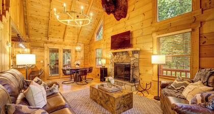 River Haven - Elegant Cabin Tucked Away on the Toccoa River