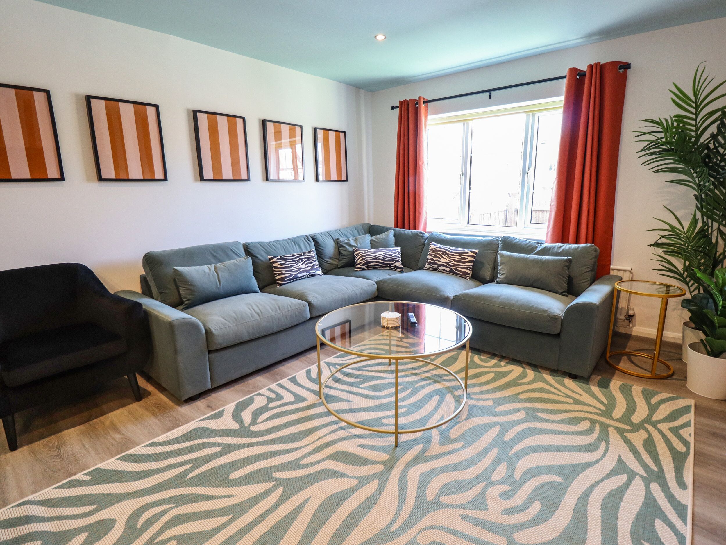 Cottage | Living area