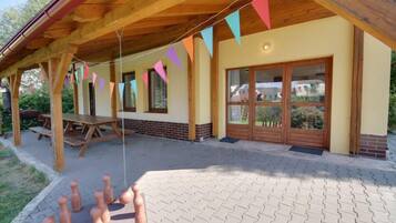 Rumah Ekonomi | Teras/patio