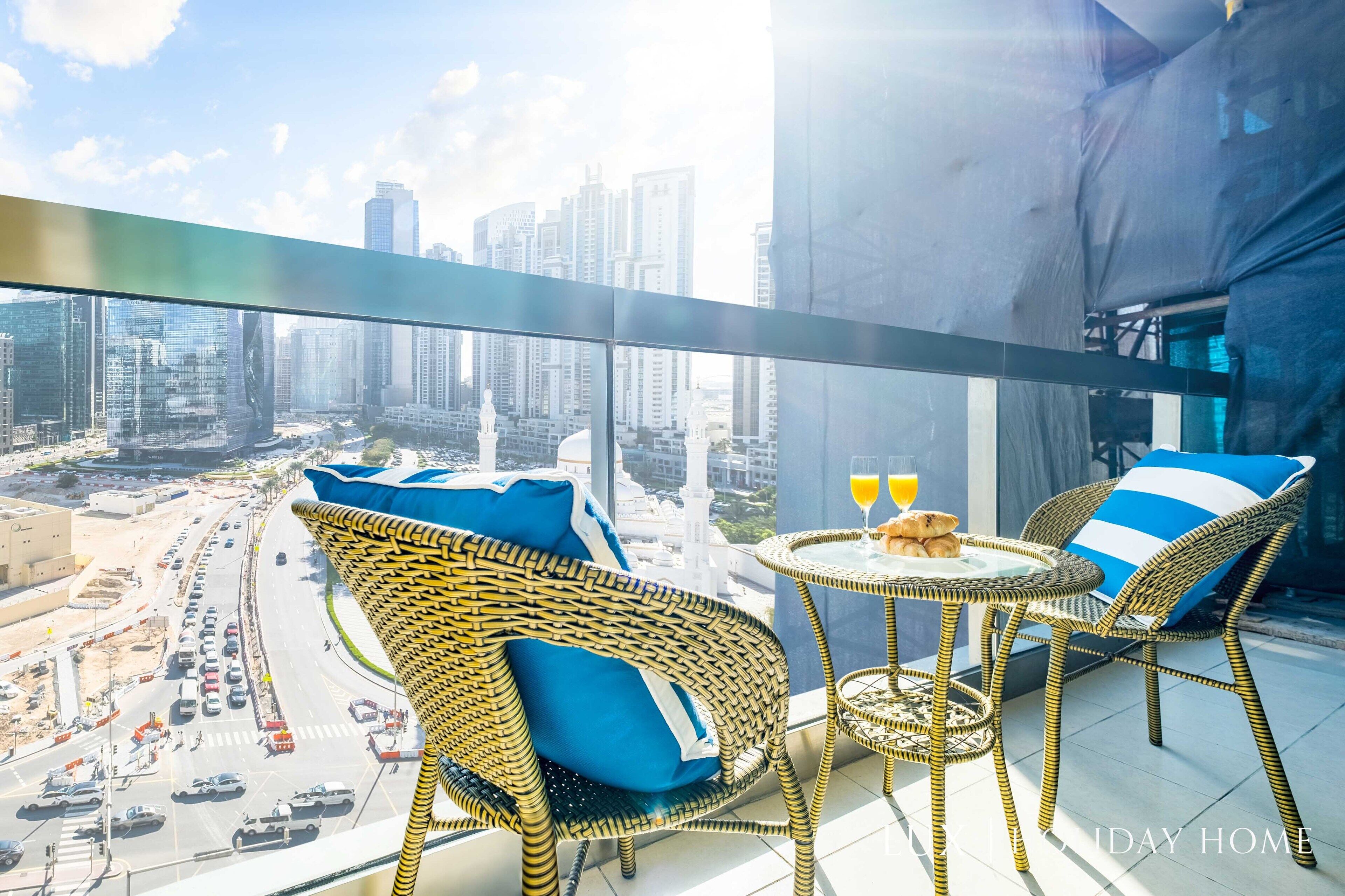 LUX  The Downtown Boulevard Studio