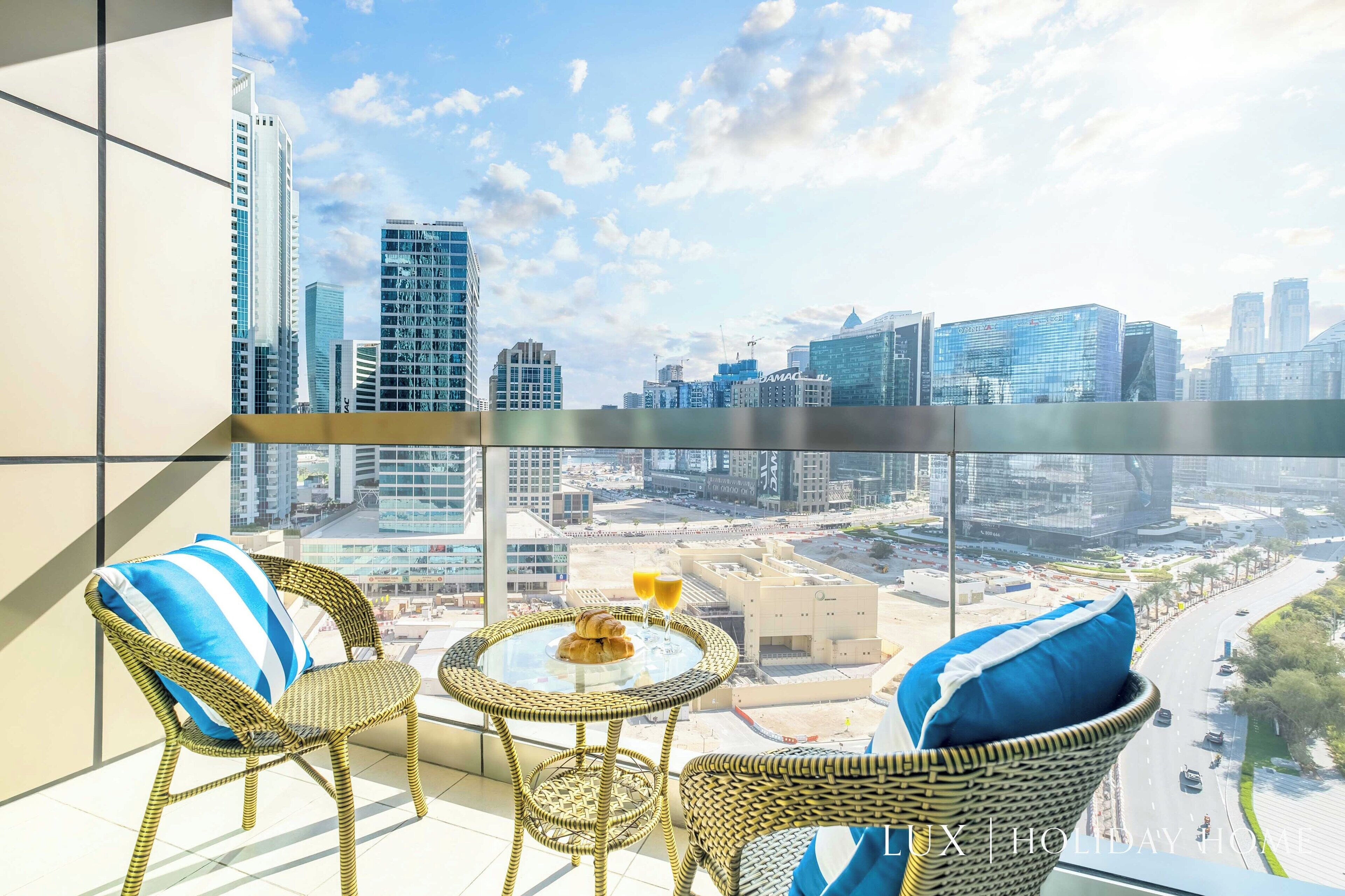 LUX  The Downtown Boulevard Studio