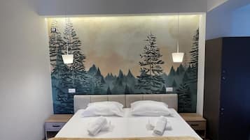 Habitación Deluxe doble, 1 cama de matrimonio grande | Ropa de cama de alta calidad, caja fuerte, escritorio