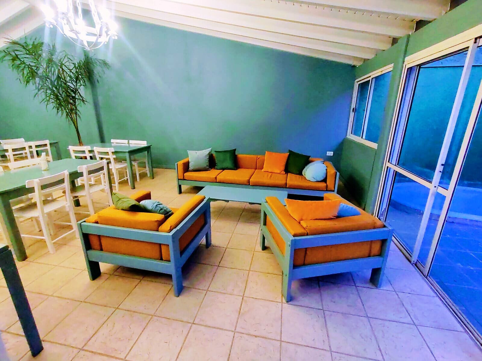 Desayuno continental incluido todos los días