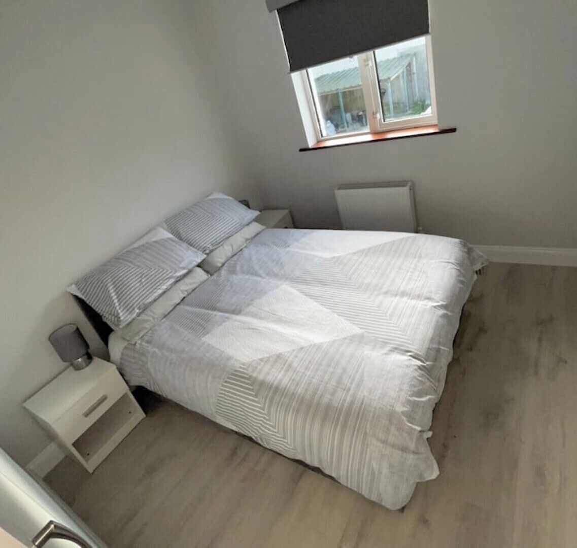 3 bedrooms, iron/ironing board, travel crib, free WiFi