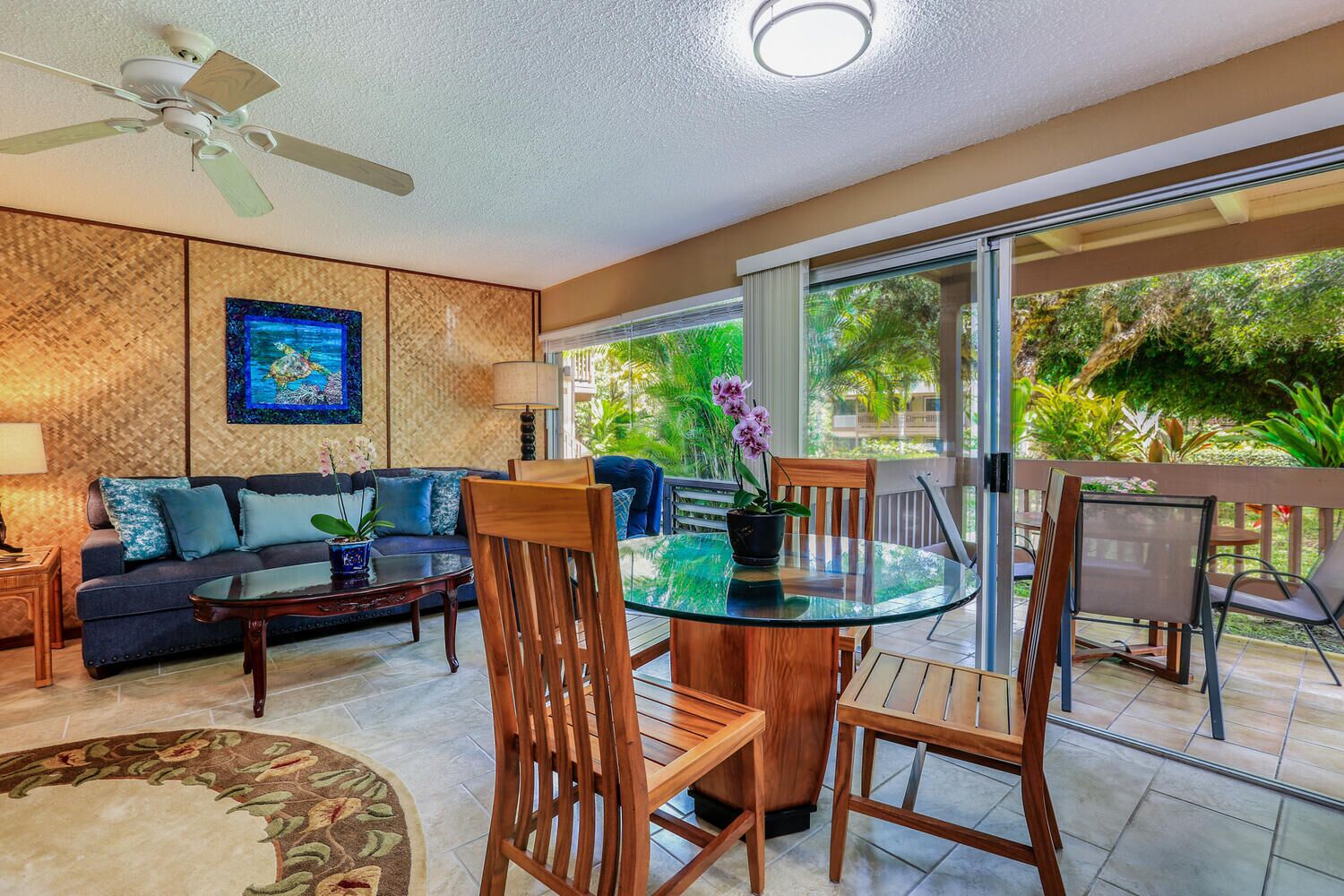 Hideaway Haven: Luxury Retreat w/ Nearby Beaches, Shops & Gourmet Delights