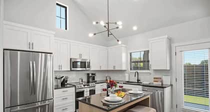 Lucilles Abode: Hot-tub+Pet Friendly+Close to Main