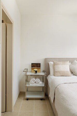 Comfort-Apartment | 2 Schlafzimmer, schallisolierte Zimmer, Bügeleisen/Bügelbrett