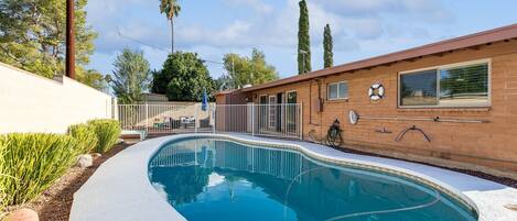 House, 4 Bedrooms | Pool | Outdoor pool