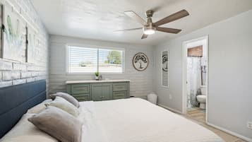 Rumah, 4 kamar tidur | 4 kamar tidur, meja kerja, dan ruang kerja ramah laptop