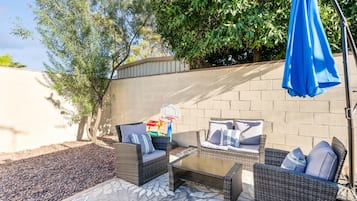 Rumah, 4 kamar tidur | Halaman properti